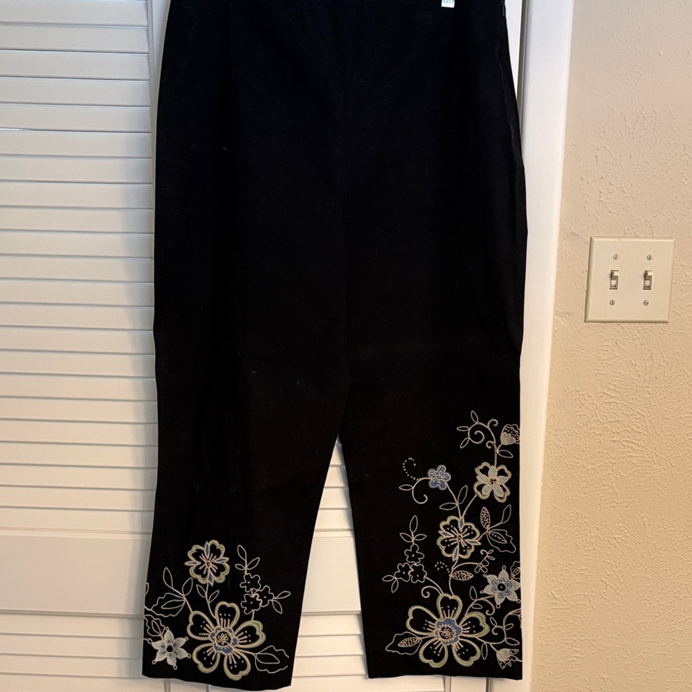 Harold’s cotton & spandex pants. Size 12. Like new condition